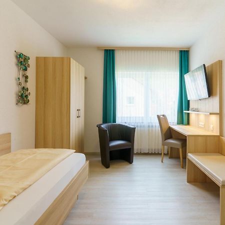 Hotel Rosenstein Heubach  Экстерьер фото