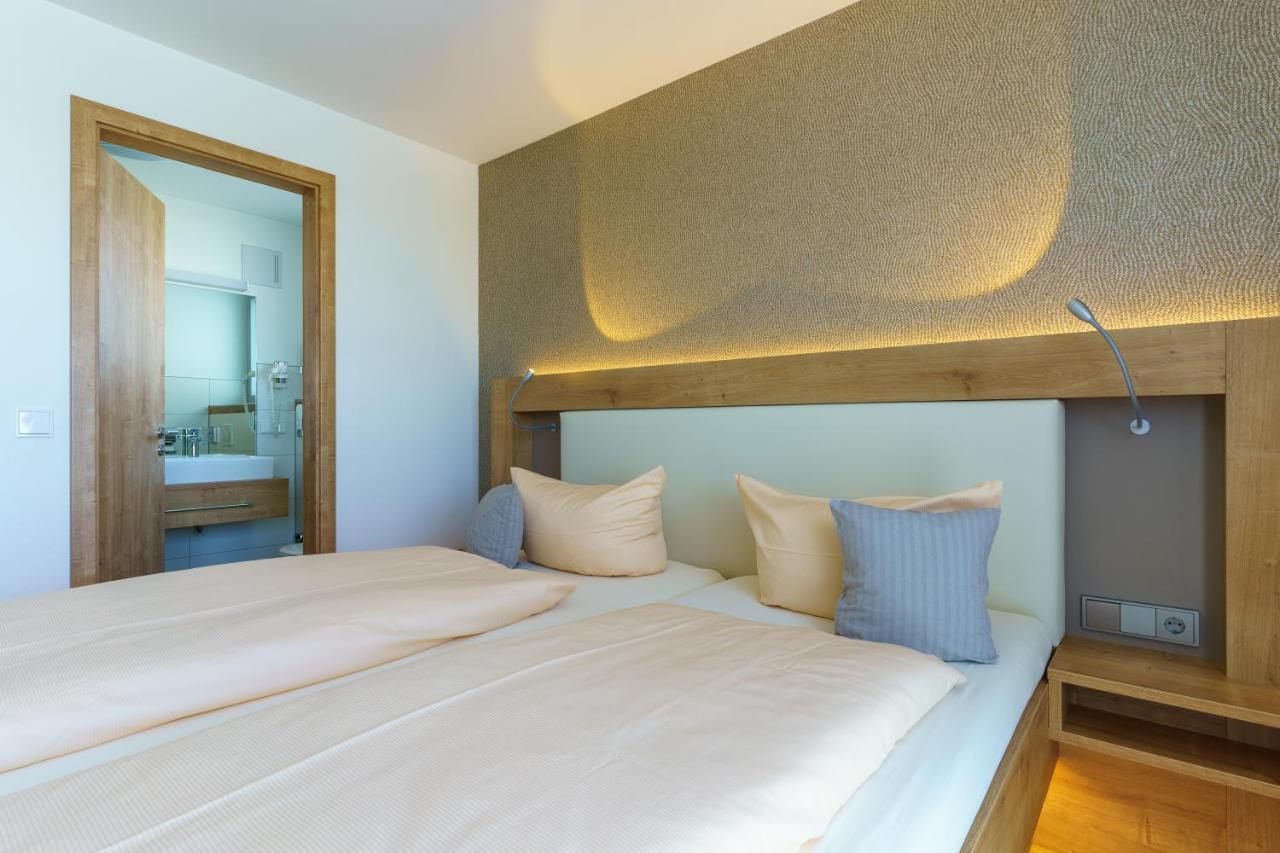 Hotel Rosenstein Heubach  Экстерьер фото