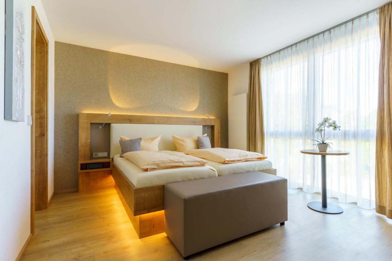 Hotel Rosenstein Heubach  Экстерьер фото