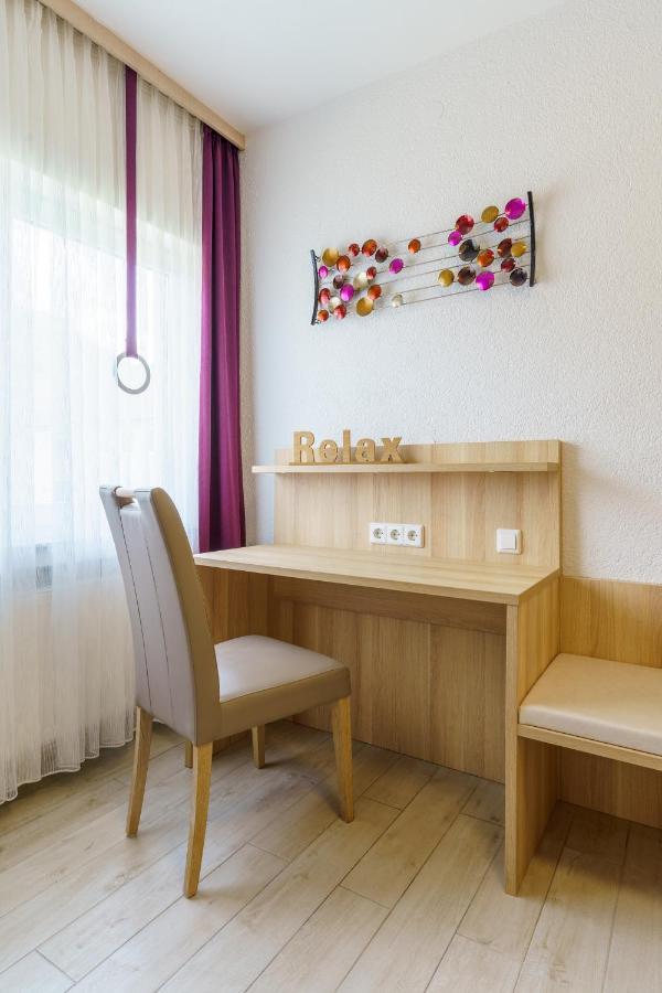 Hotel Rosenstein Heubach  Экстерьер фото