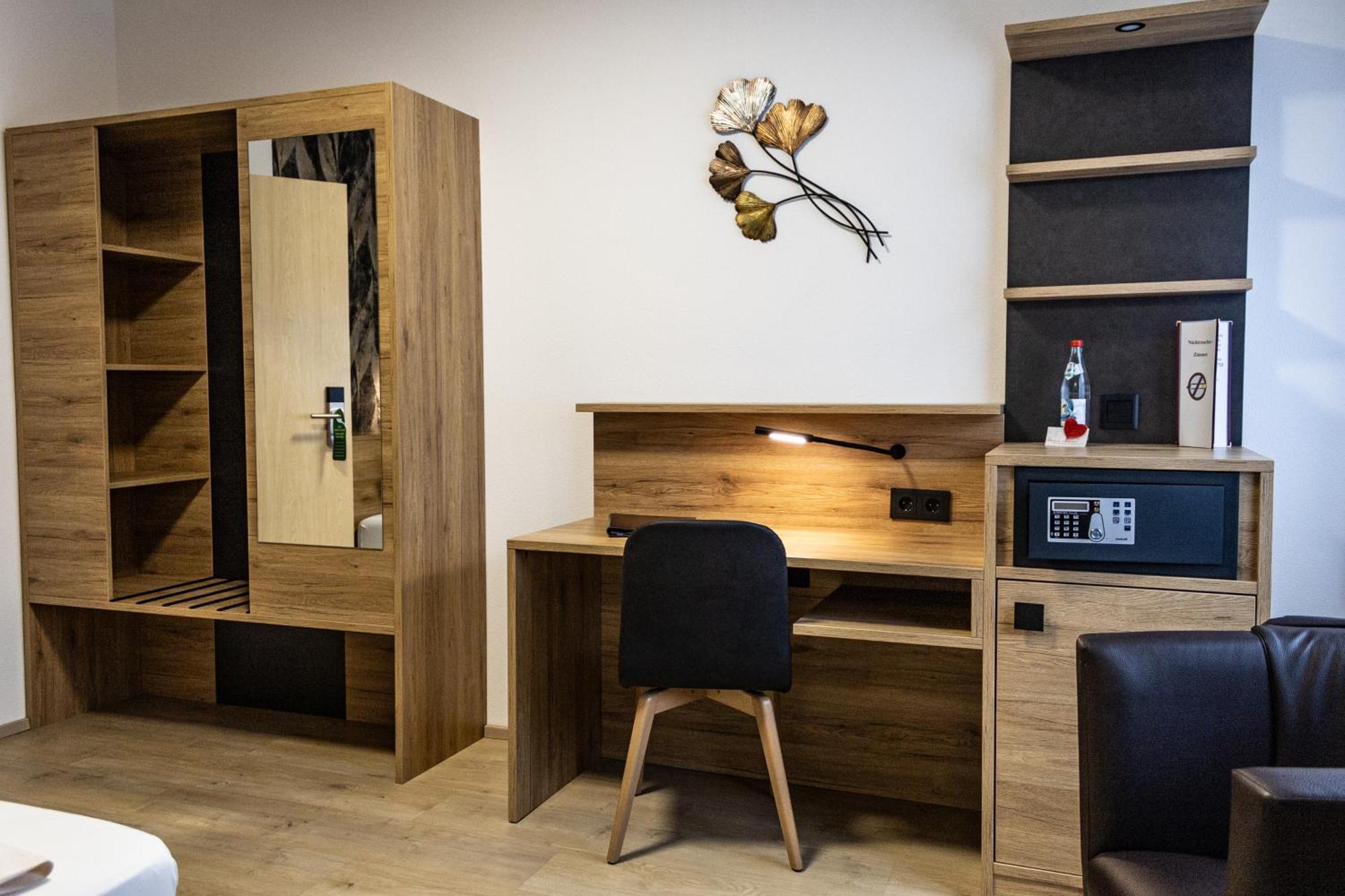 Hotel Rosenstein Heubach  Экстерьер фото